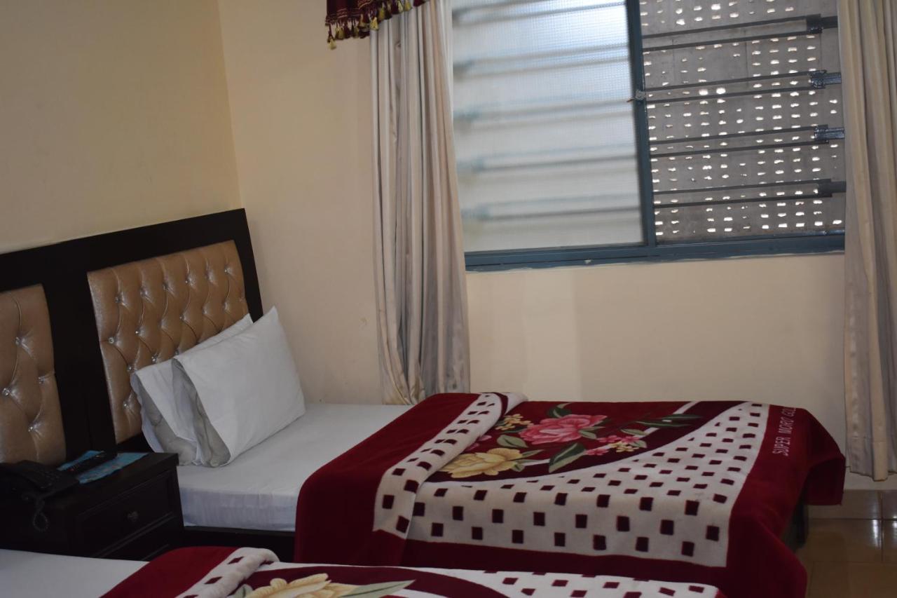 Hotel Sky Inn Rawalpindi Dış mekan fotoğraf